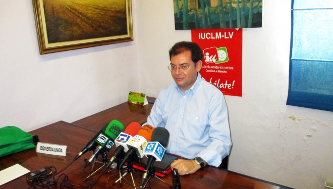 Javier Morcillo, auguró un futuro incierto para el Ayuntamiento de Hellín como consecuencia de la “deuda viva”