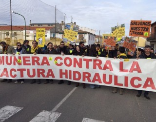 UPA CLM se manifiesta en Ossa de Montiel en contra del fracking