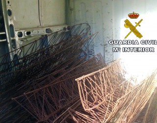 La Guardia Civil detiene a cinco personas por sustraer efectos metálicos de un vivero de Isso