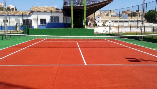 Puesta en marcha de las pistas de tenis municipales ubicadas en el C.P. Santa Ana