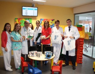 El hospital del Hellín recibe consolas de la Fundación Juegaterapia