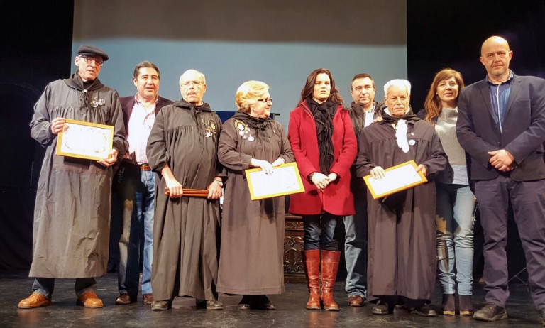 Acto de exhibición y entrega de diplomas de las Escuelas de Tamborileros