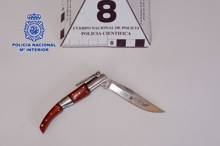 Un detenido por dañar varios vehículos en Hellín