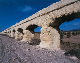 El acueducto de Albatana, con categoría de BIC, entra en la lista roja