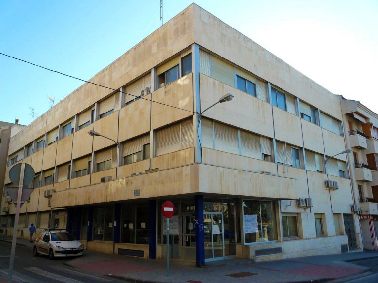 Nueva empresa para remodelar el Centro de Salud Nº 1