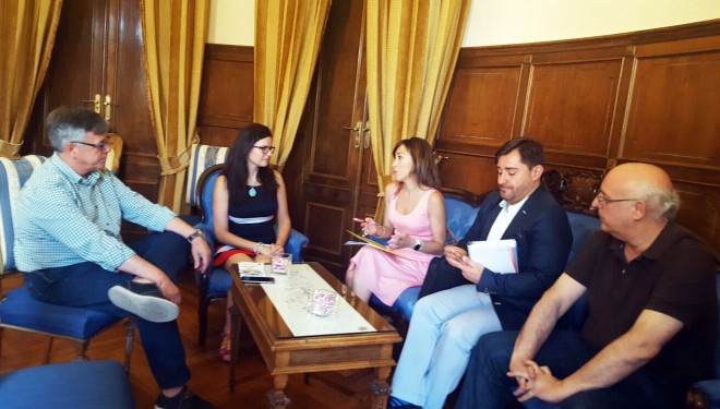 Reunión en el Ayuntamiento con los nuevos responsables de la UNED de Albacete