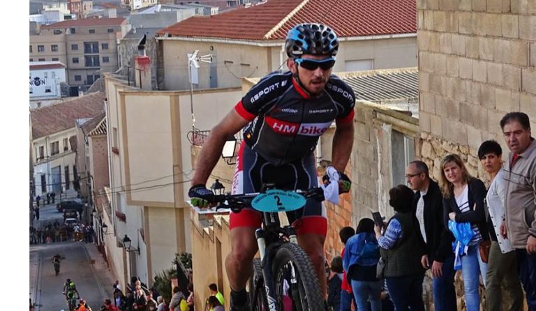 Iván Martínez y Verónica González vencedores en Elche de la Sierra