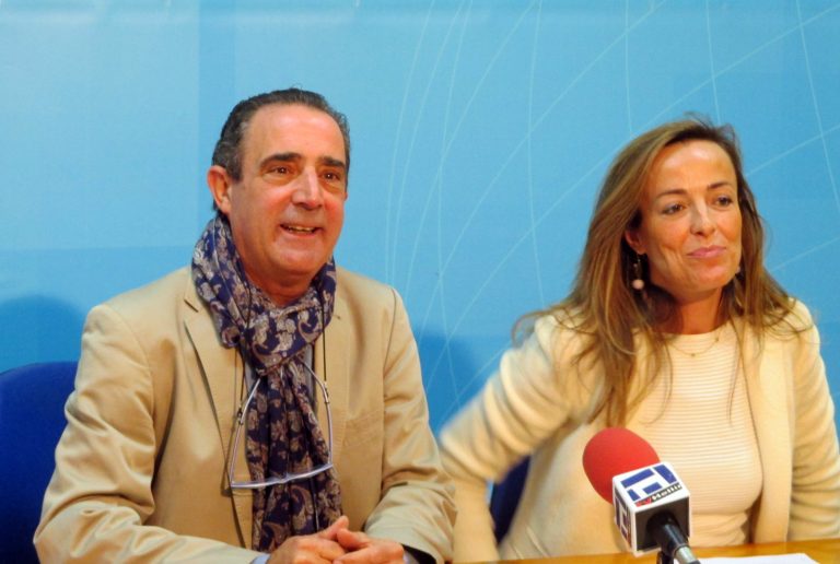 Carmen Navarro señalaba que su partido estaba orgulloso de que María Dolores de Cospedal fuese Ministra de Defensa