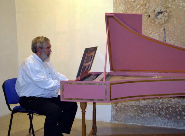 El músico Gregorio García ofrece un Concierto de clavicémbalo