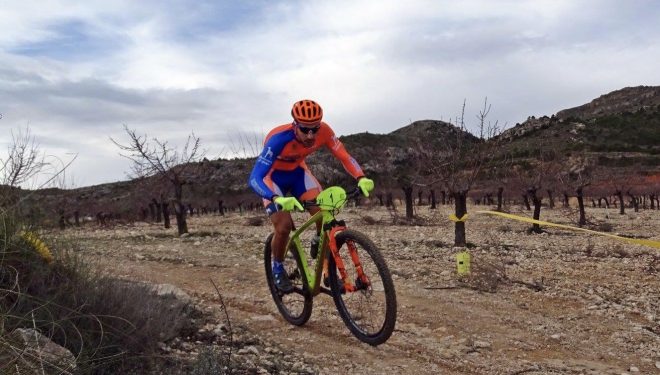 Alberto López fue tercero en la primera prueba del Circuito Provincial de Mountain Bike disputado en Ontur