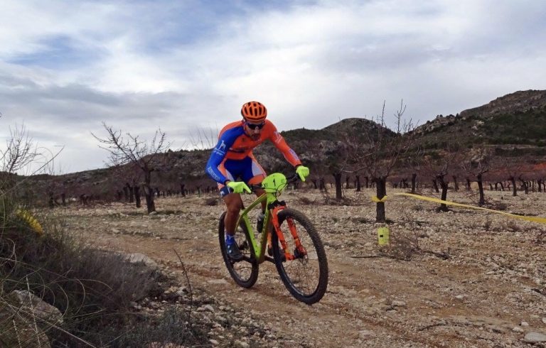 Alberto López fue tercero en la primera prueba del Circuito Provincial de Mountain Bike disputado en Ontur