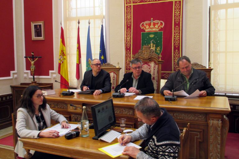 El Pleno aprobó el cambio de fechas de la próxima Feria
