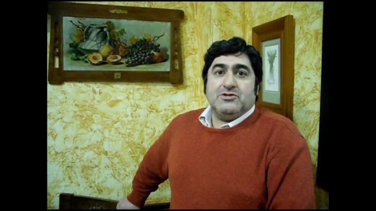 Losada la lía en la Asamblea General de la Asociación de Cofradías y Hermandandes