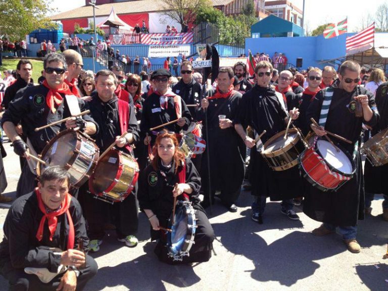 Los tamborileros hellineros estarán presentes en Bilbao