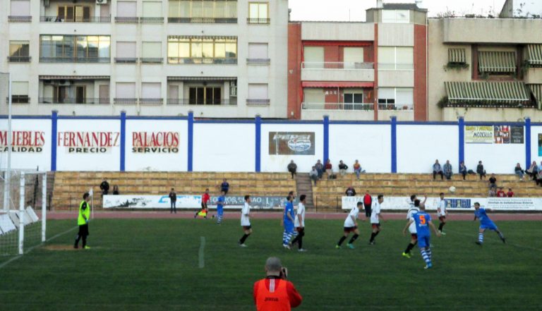 Cómoda victoria del Hellín ante el Iniestense en la fase de ascenso