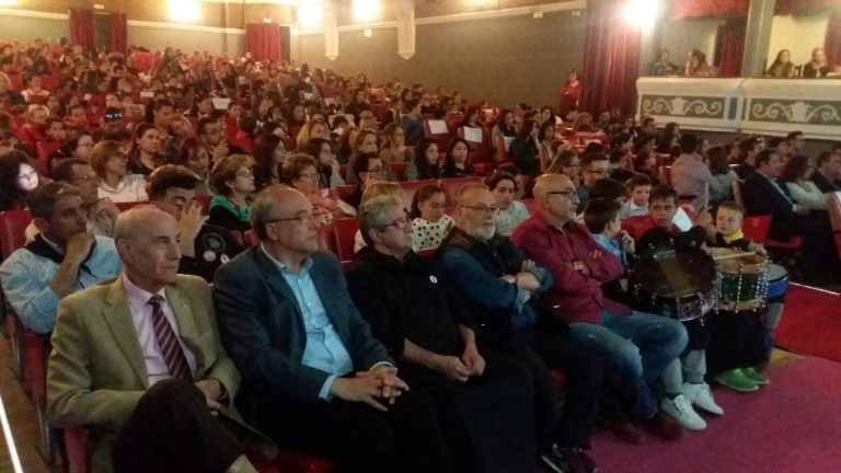 Entrega de diplomas de las Escuelas de Tamborileros y premios al Concurso de Fotografías