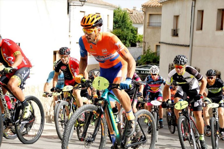 Yago Sardina y Desirée Moya vencedores en Letur
