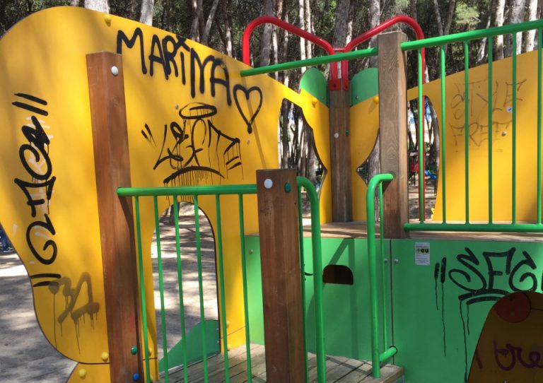El GM del Partido Popular insta al equipo de gobierno a arreglar o colocar nuevos juegos infantiles en Parque Municipal