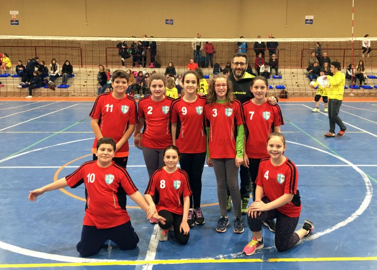 La cantera del voleibol sigue viva
