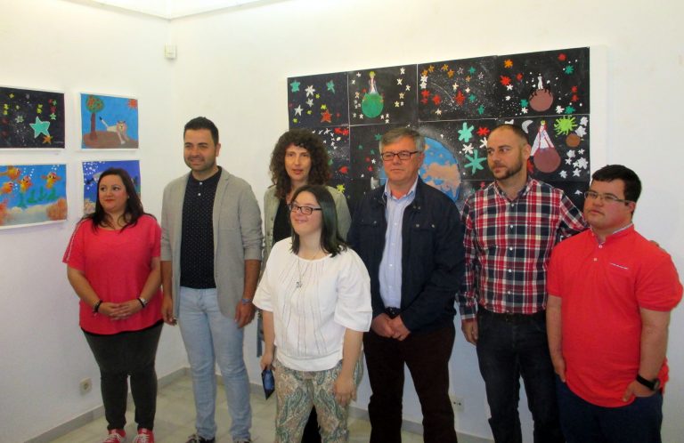 Inaugurada en el Museo Comarcal la exposición “La mente en la mano”