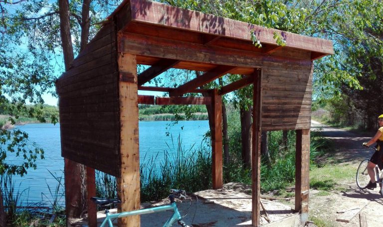 El concejal de Medio Ambiente denuncia los destrozos ocasionados en la cabaña de la Laguna de los Patos
