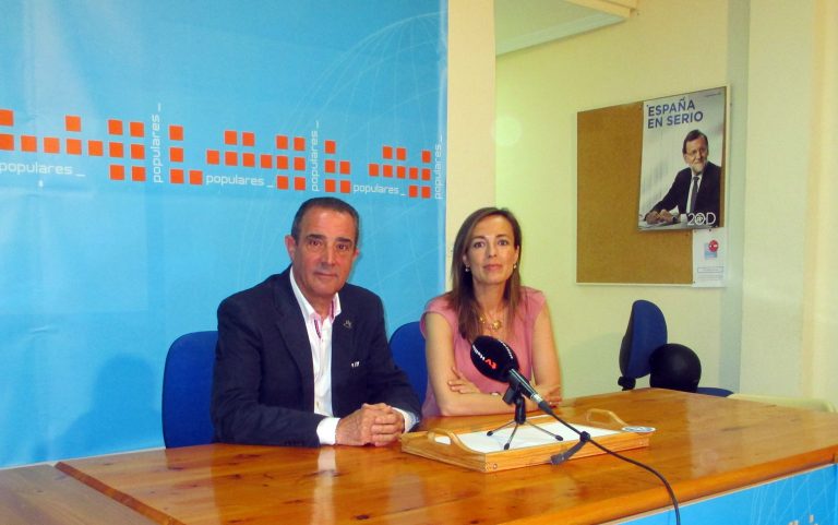 La diputada del PP, Carmen Navarro, pide a García-Page que se marche