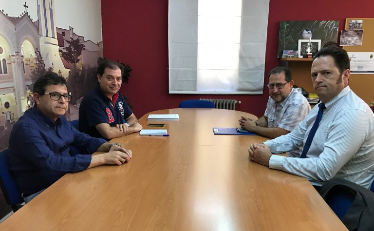 Se mejorarán los servicios de Correos y autobús urbano en el polígono San Rafael
