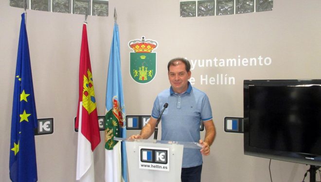Morcillo anuncia la apertura provisional del punto de información con motivo de la llegada de la Vuelta a España