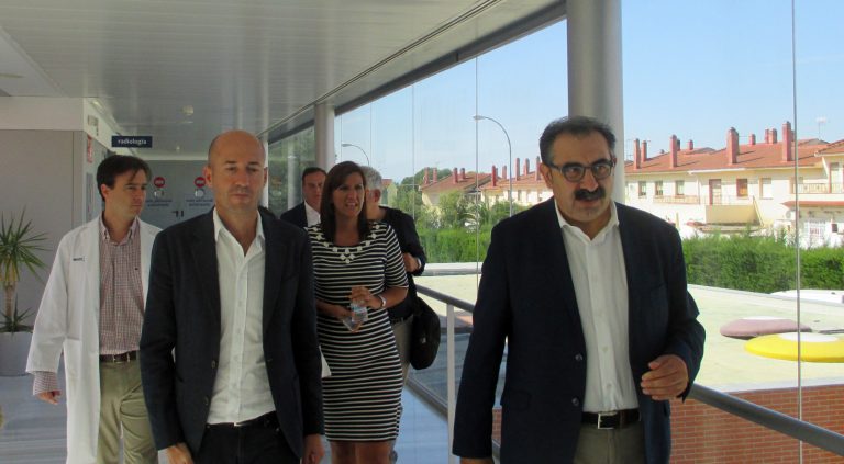El consejero de Sanidad visita las instalaciones de la Unidad de Cirugía sin Ingreso (UCSI) del Hospital de Hellín