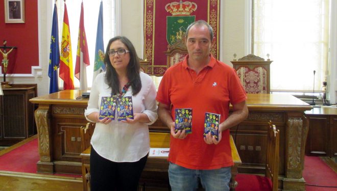 Fabiola Jiménez y Juan A. Andújar presentaron  el programa de la Feria