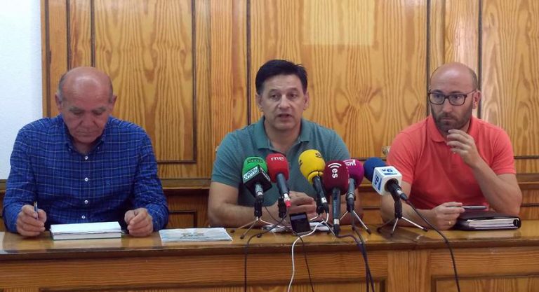 La Unión de Pequeños Agricultores rechazan la apertura de los pozos de sequia de la zona de Mingogil