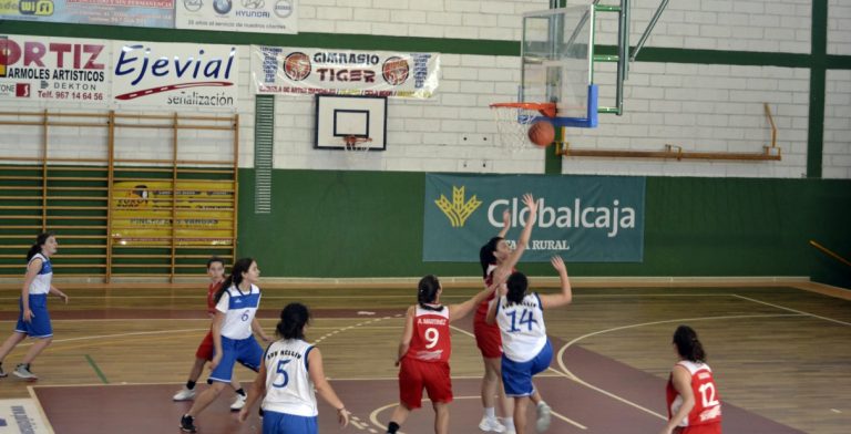 Severa derrota al ADB junior femenino con muchas ausencias en la cancha del Villarrobledo