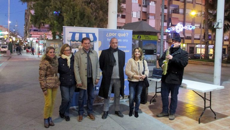 Encendido el alumbrado navideño de las calles y plazas de la ciudad