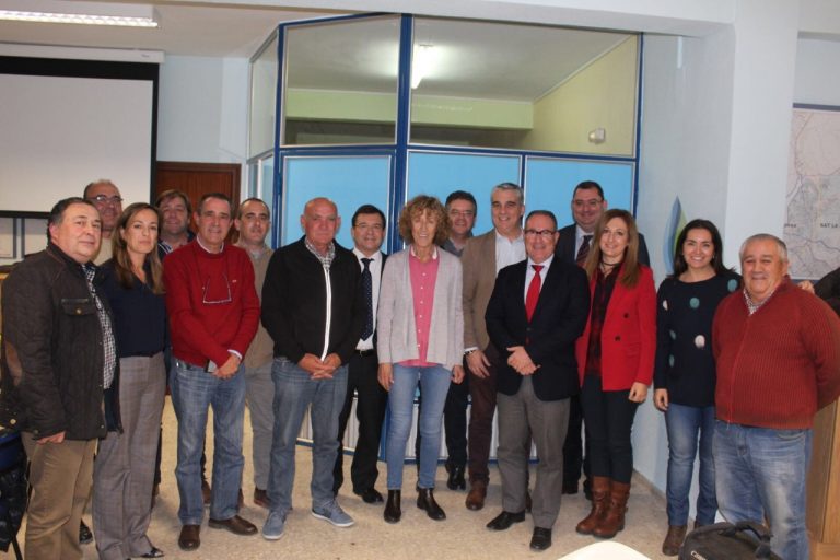 La delegación de diputados nacionales del PP del área de Agricultura se reune con la Plataforma de Regantes y Usuarios de la Cabecera del Segura