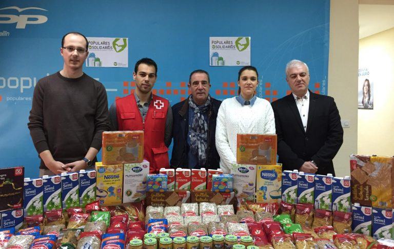 Nuevas Generaciones del Partido Popular recoge más de 250 Kg. de alimentos