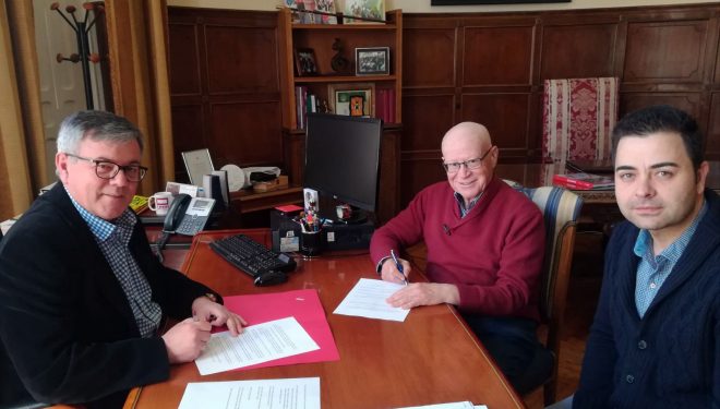 La Asociación de Cofradías y Hermandades decibe 25.000 euros tras firmar un convenio con el Ayuntamiento