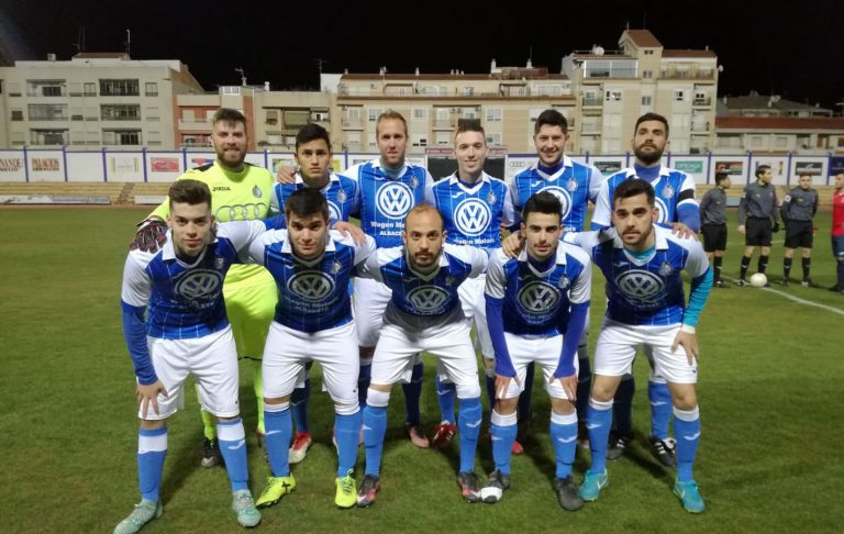 El Hellín consiguió derrotar al colista Chinchilla en el minuto 93