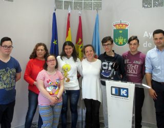 Representación de la obra “Capaces de danzar por la vida” del CEE Curz de Mayo