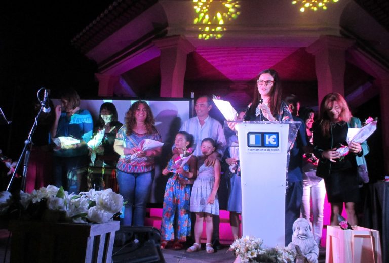 Los poemas y relatos armonizaron la Noche de San Juan