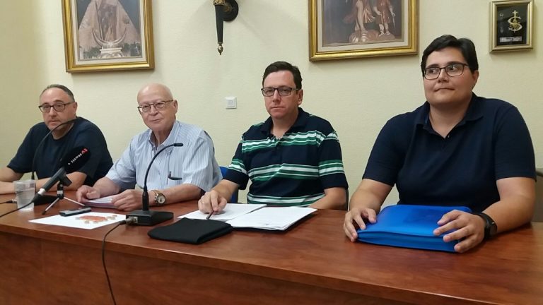 Los 1.000 euros de la sanción a la Cofradía de la Clemencia serán empleados para cambiar la puerta de la ermita del Calvario