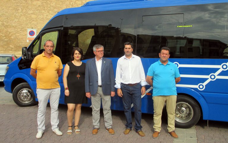 La nueva empresa del autobús urbano incluye paradas en el Polígono San Rafael, Las Hazas y el Cementerio