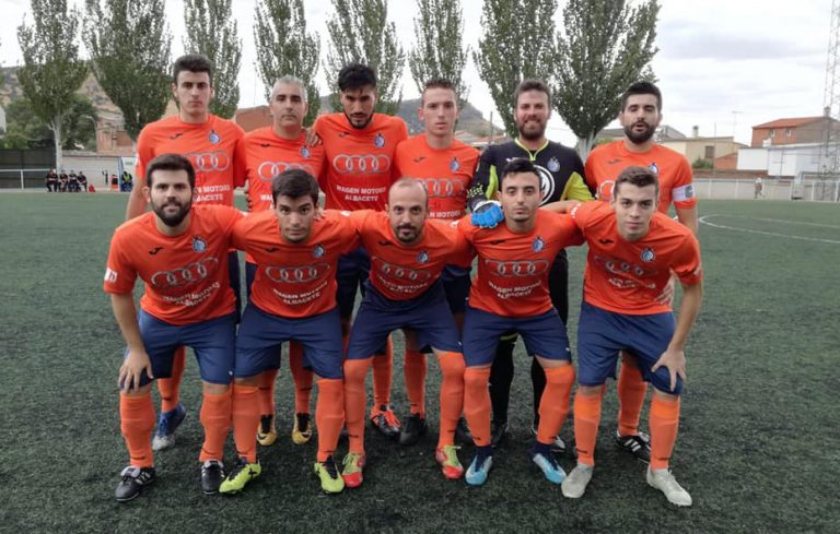 Nueva derrota del Hellín CF en un partido marcado por la intensa lluvia
