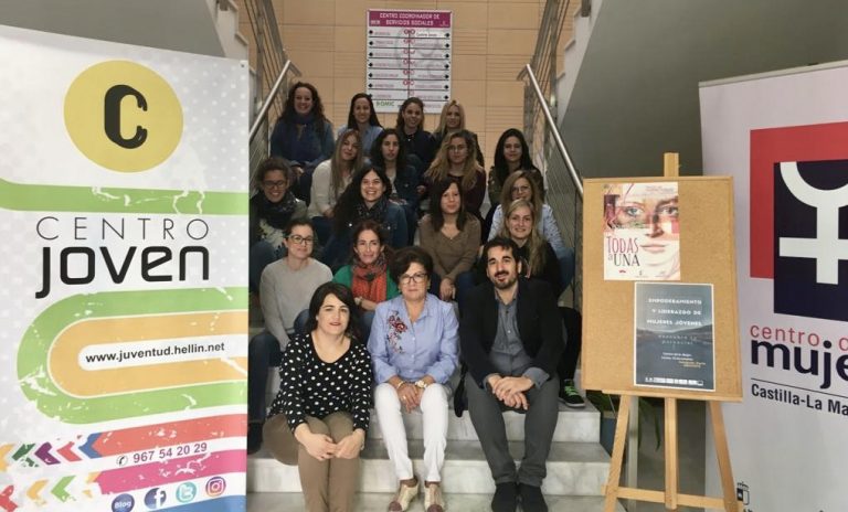 Jornada de Empoderamiento y liderazgo en mujeres jóvenes