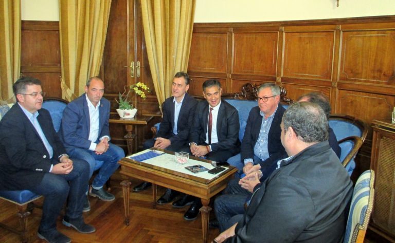 “Mi compromiso es que el  tren híbrido Madrid-Cartagena tendrá una parada en Hellín,   a partir del primer trimestre del próximo año”