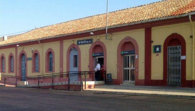 Renfe aprueba la licitación del servicio de atención remota en estaciones (ARES) en Hellín