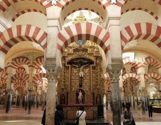 Ni viven ni dejan vivir. La mezquita Catedral de Córdoba