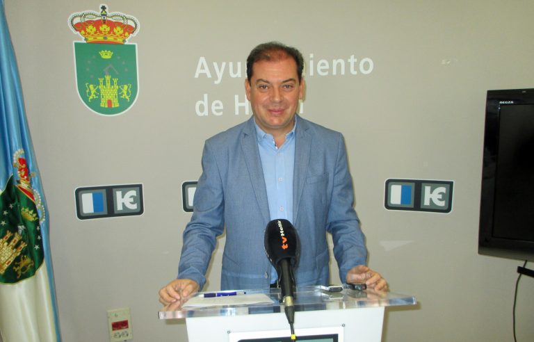 El Ayuntamiento instalará 100 arcos luminosos para los días navideños