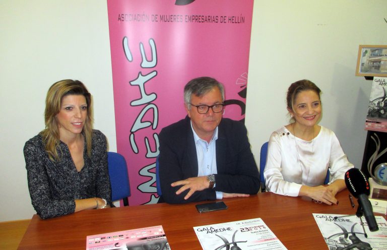 Presentación de la IX Gala de Asociación de la Mujeres Empresarias de Hellín (AMEDHE)
