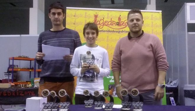 Brillante actuación de los hermanos Roldán Garcían en el torneo Sport Optium de Ajedrez