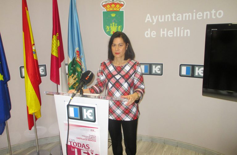 Acto con motivo de la celebración del Día Internacional contra la Violencia de Género